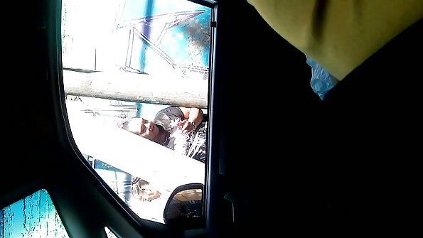 Und wo reife brüste nackt wolltest du es verstecken?